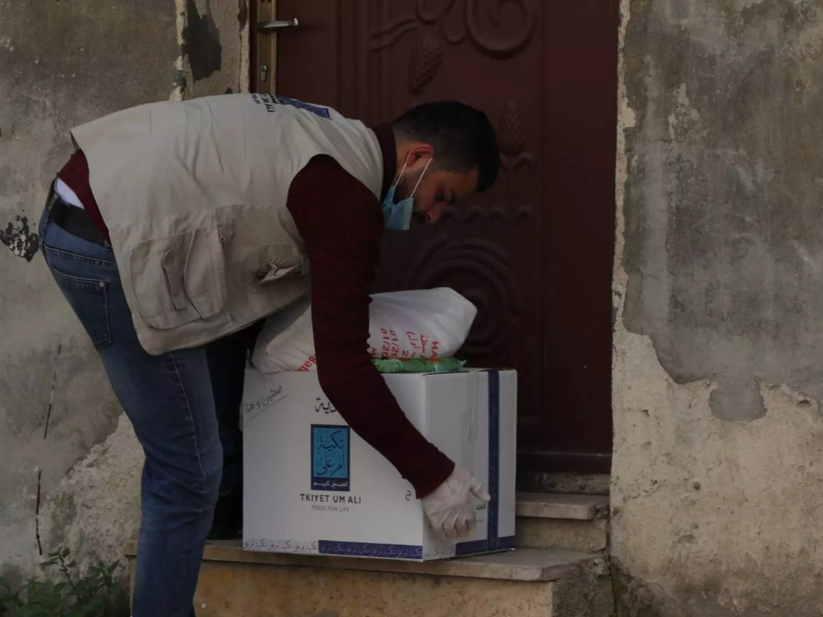فضل الصدقة في دفع البلاء، أنواعها، حكمها